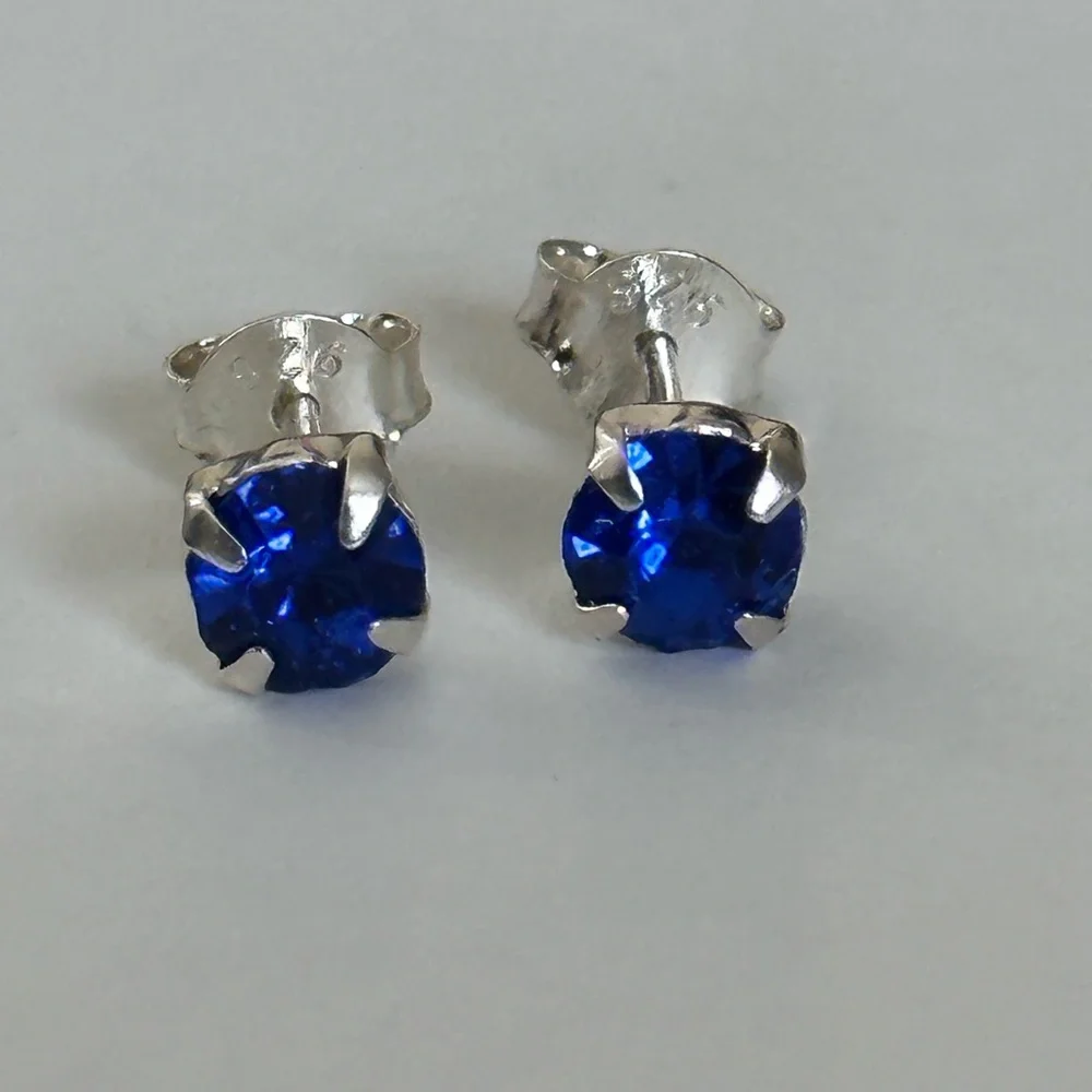 925 Silver blue cz earrings 5mm cubic zirconia stone stunning - Picture 1 of 7